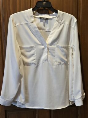 Nine West Ivory V-Neck Patch Pocket Blouse